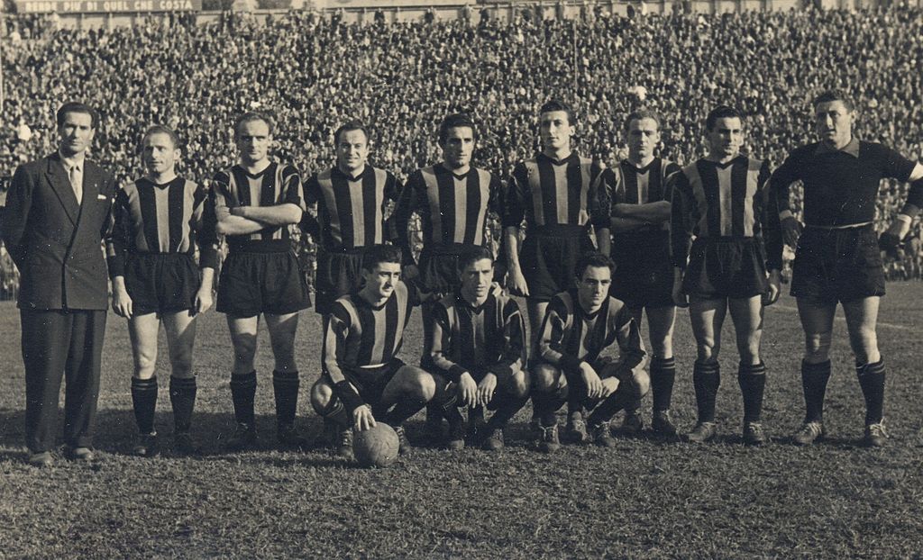 Gariboldi nell’Atalanta del 1949, è il quinto da sinistra