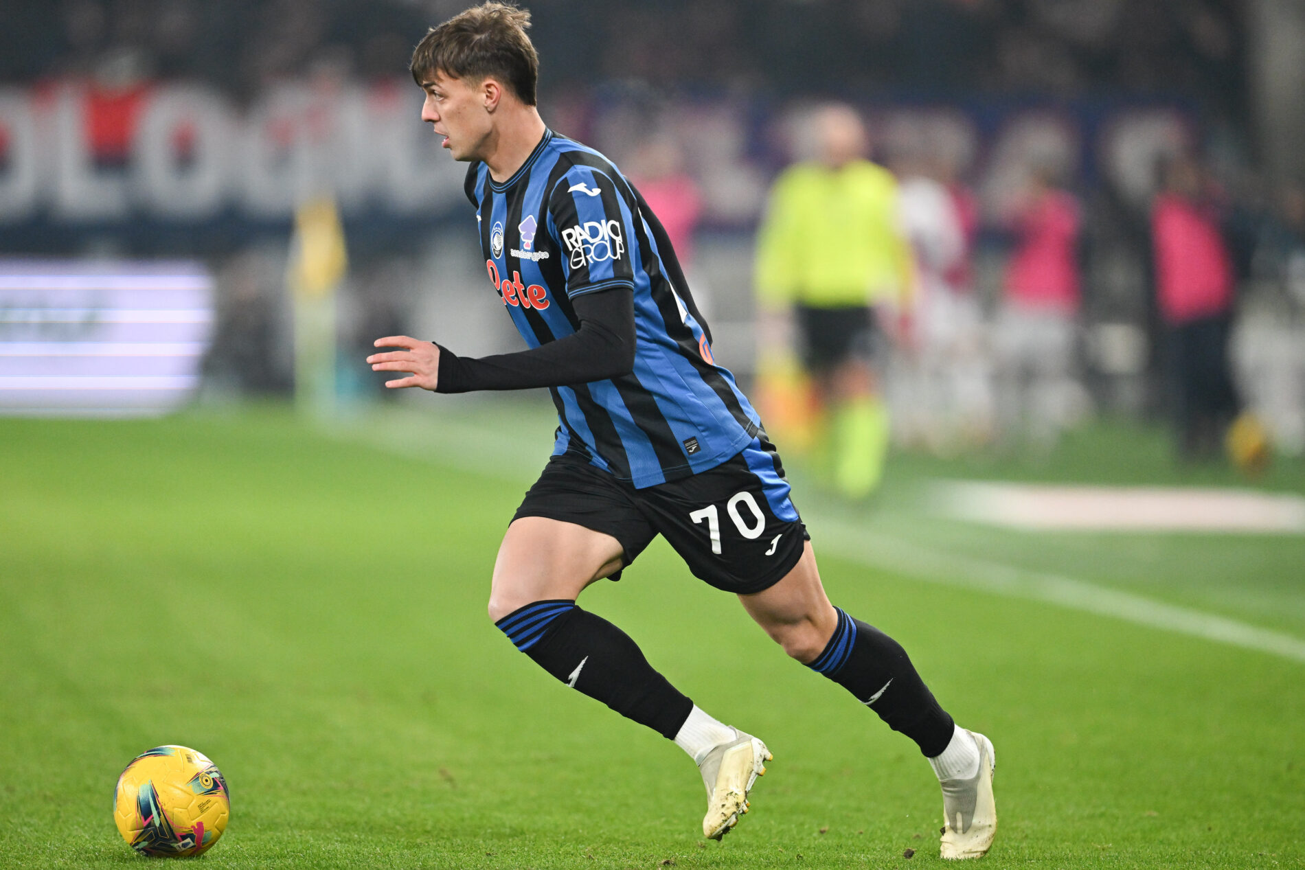 Dream Signing: Top Transfer Target Would Thrill Fans