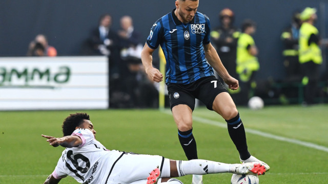 Db Bergamo 01/10/2023 - campionato di calcio serie A / Atalanta-Juventus / foto Daniele Buffa/Image Sport
nella foto: Teun Koopmeiners-Weston Mckennie atalanta-juventus