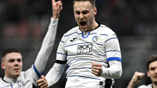 Mg Milano 25/02/2024 - campionato di calcio serie A / Milan-Atalanta / foto Matteo Gribaudi/Image Sport
nella foto: esultanza gol Teun Koopmeiners teun koopmeiners